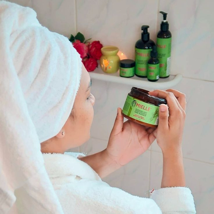 ماسک مو ضد ریزش و تقویت کننده رزماری و نعناع میله ۳۴۰ گرمی اصل Mielle